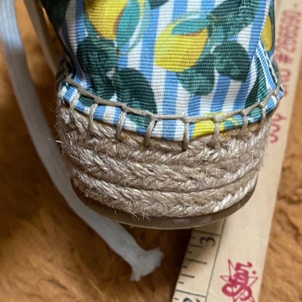 Gianni Bini Sneakers - Blue and Yellow Lemon Print